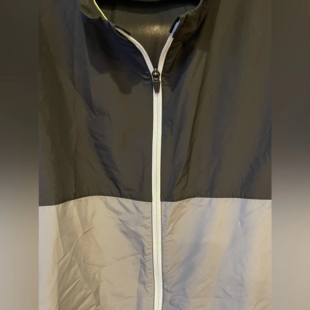 ⛳️🔳NWOT Puma Golf jacket men's size 3XL in black & gray.  Lightweight; full zip